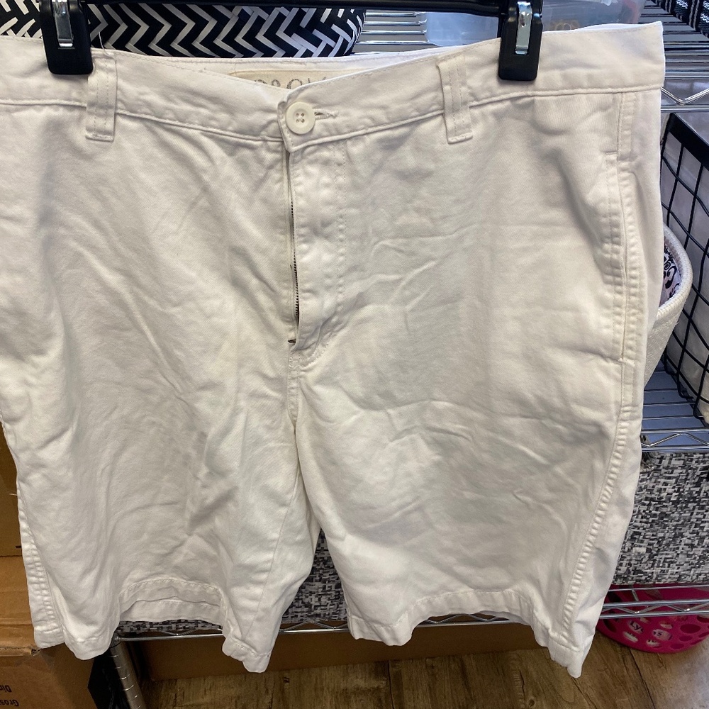 PD&C Shorts Mens size 34 White cotton Chino shorts Flat Front Pockets
